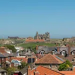 Abbey View Apartment